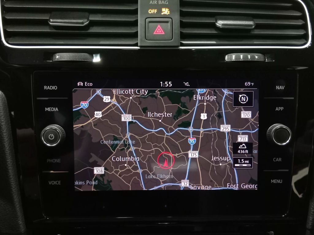 2019 Volkswagen Golf R 2.0T w/DCC & Navigation