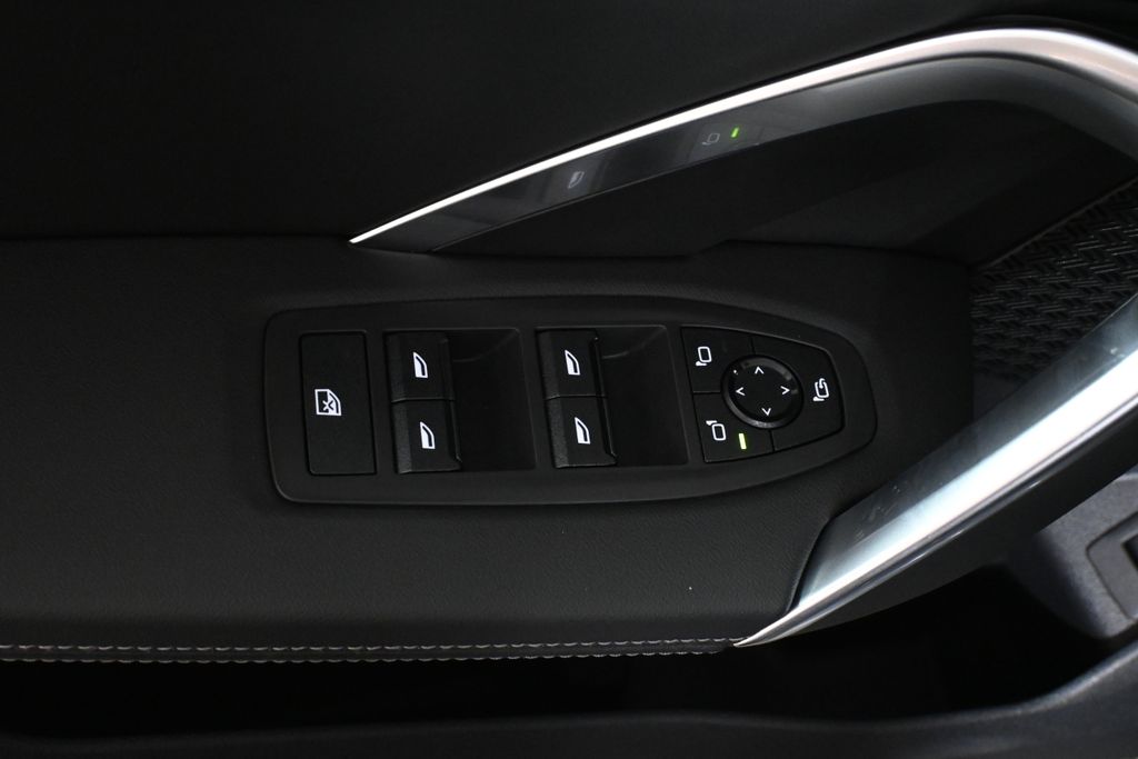 Thumbnail: 2027 BMW X1 - 26