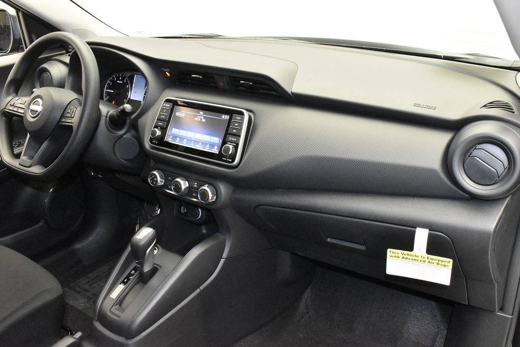 Thumbnail: 2025 Nissan Kicks - 26