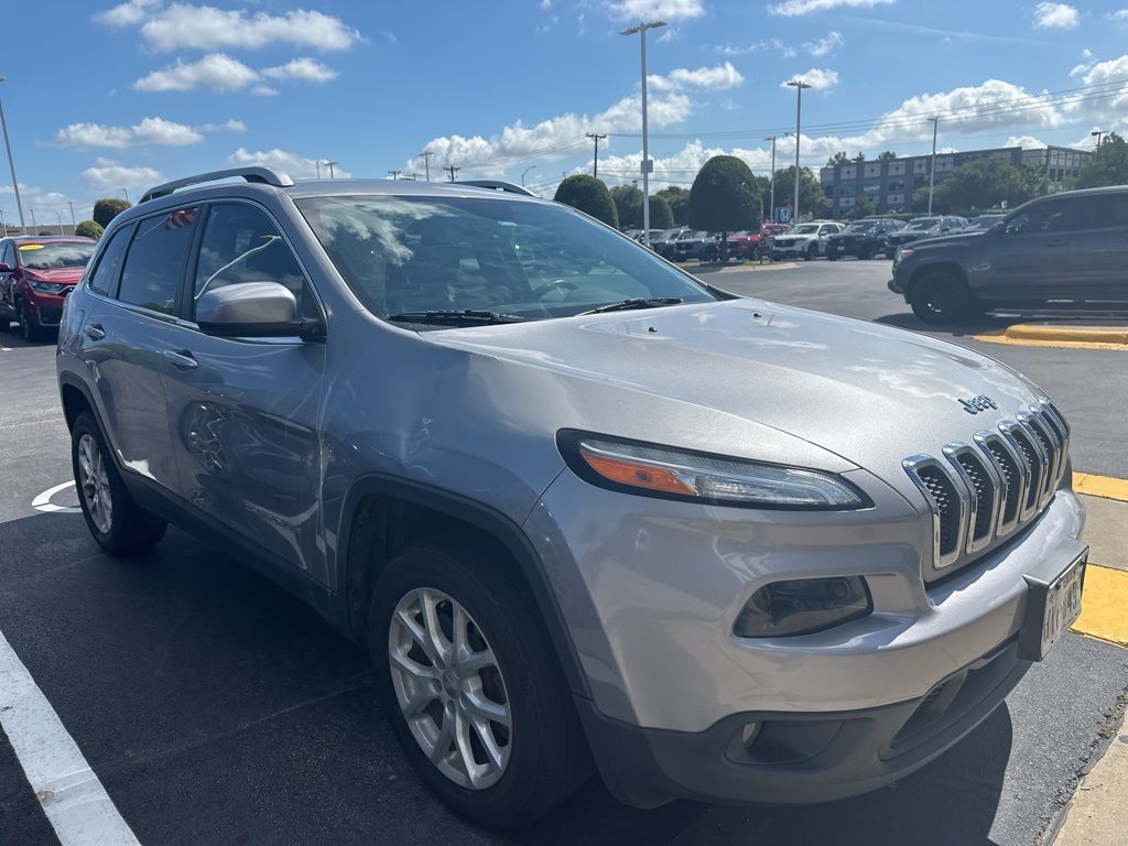 Thumbnail: 2016 Jeep Cherokee - 3