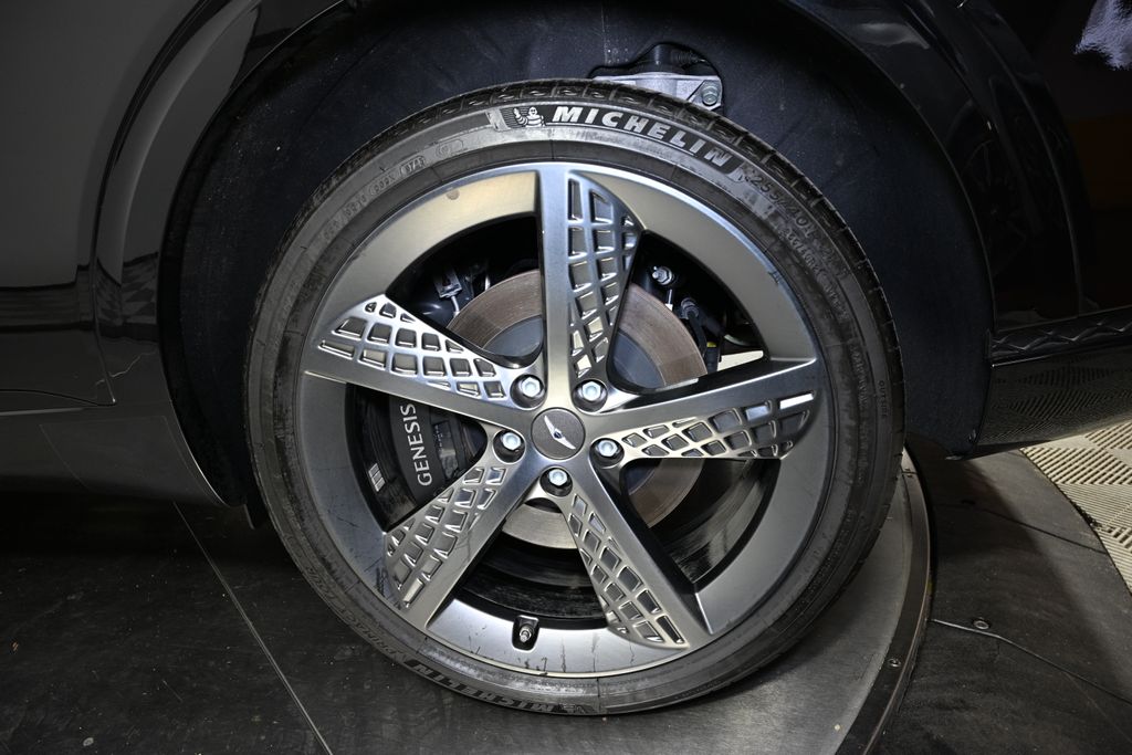2024 Genesis GV70 Sport 12