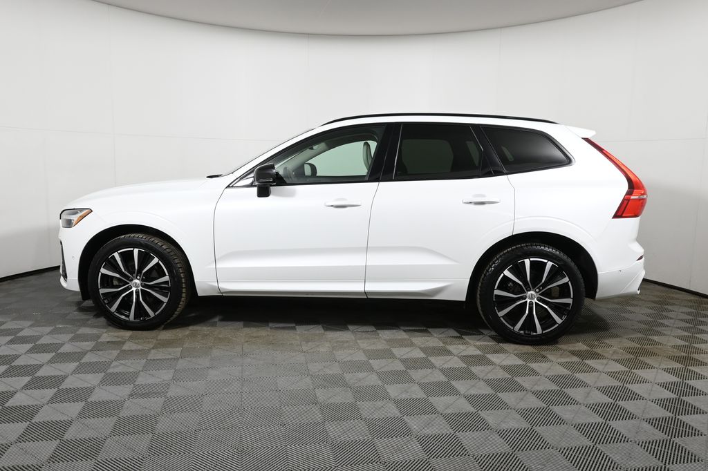 Thumbnail: 2023 Volvo XC60 - 2