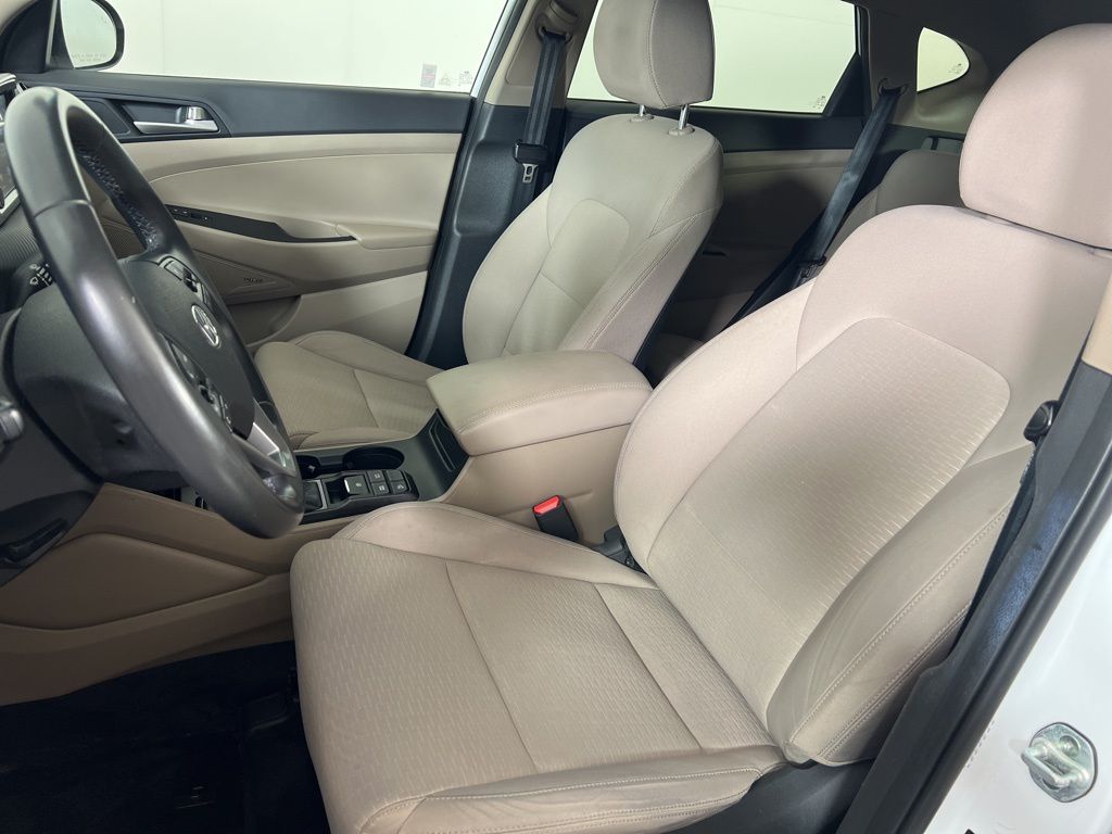 Used 2020 White Hyundai Sport image 13