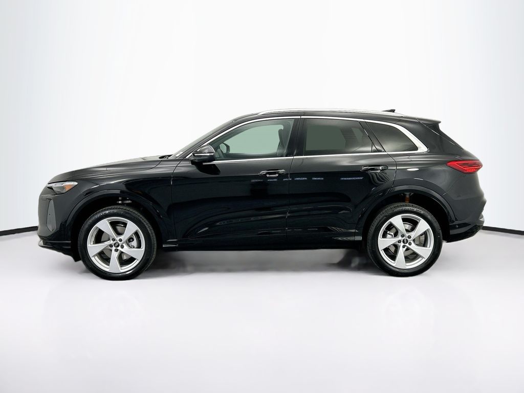 Thumbnail: 2025 Audi Q5 - 8