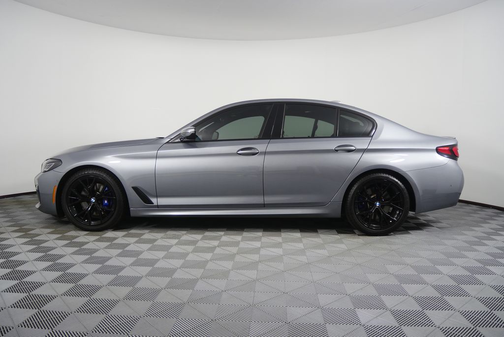 Thumbnail: 2023 BMW 5 Series - 6