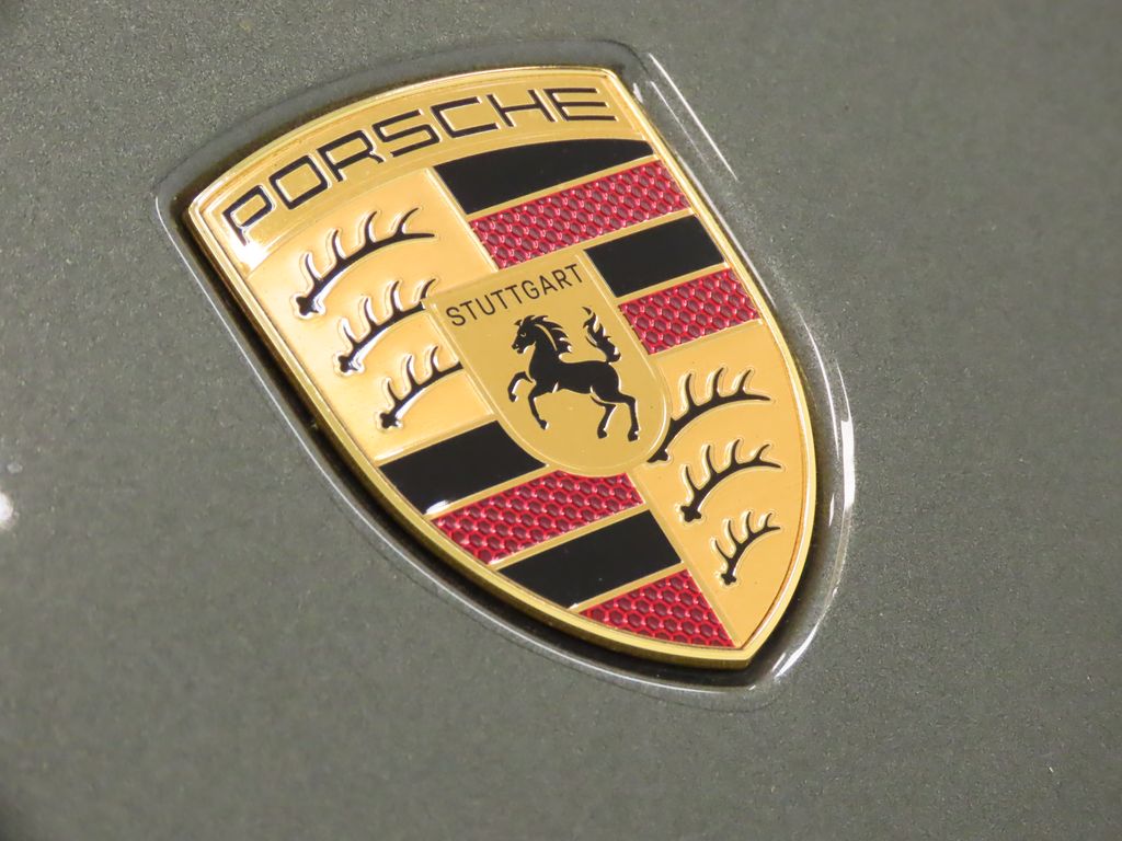 Thumbnail: 2025 Porsche Macan - 14