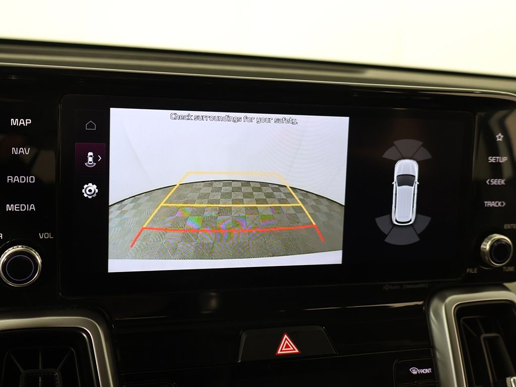 Used 2022 White Kia EX image 52