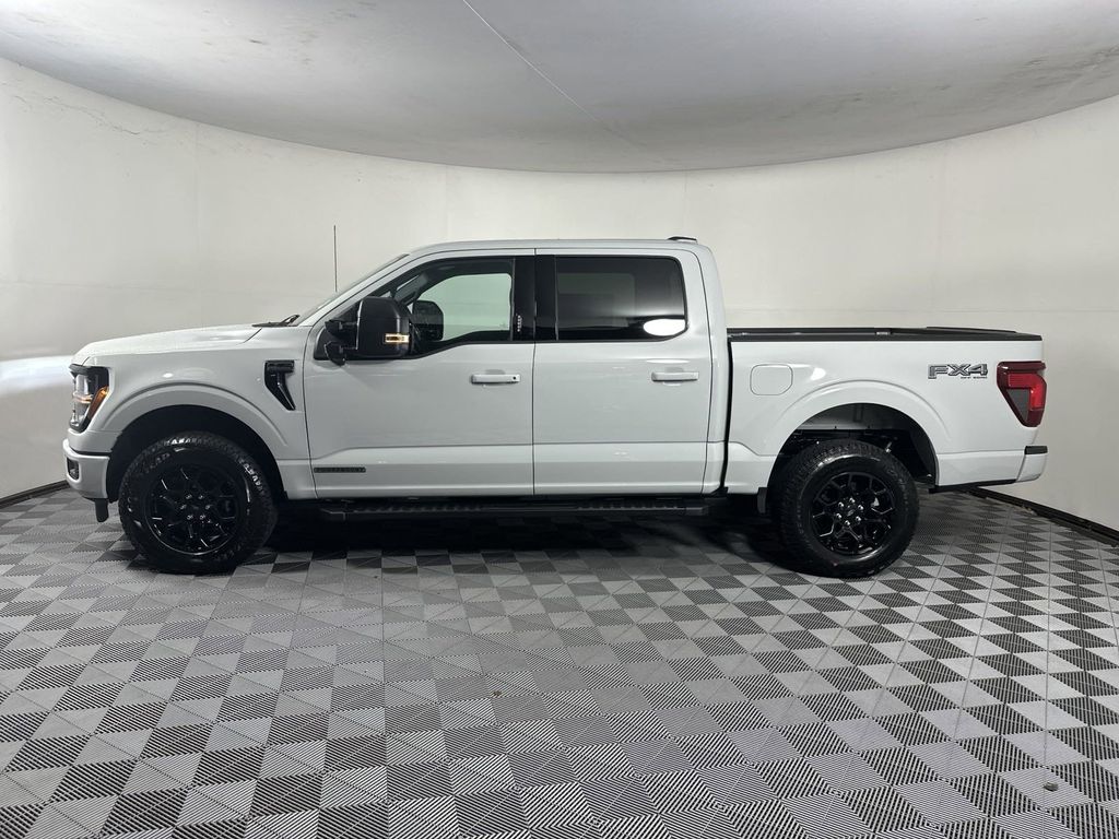 2024 Ford F-150 XLT 4