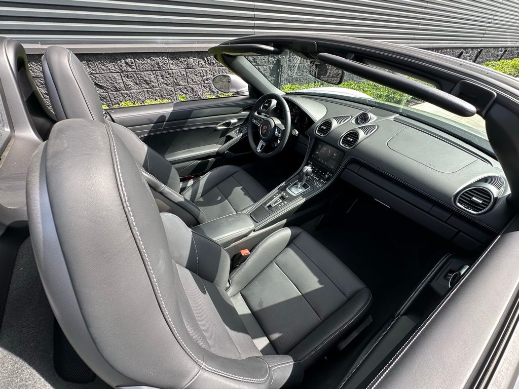 2024 Porsche 718 Boxster  15