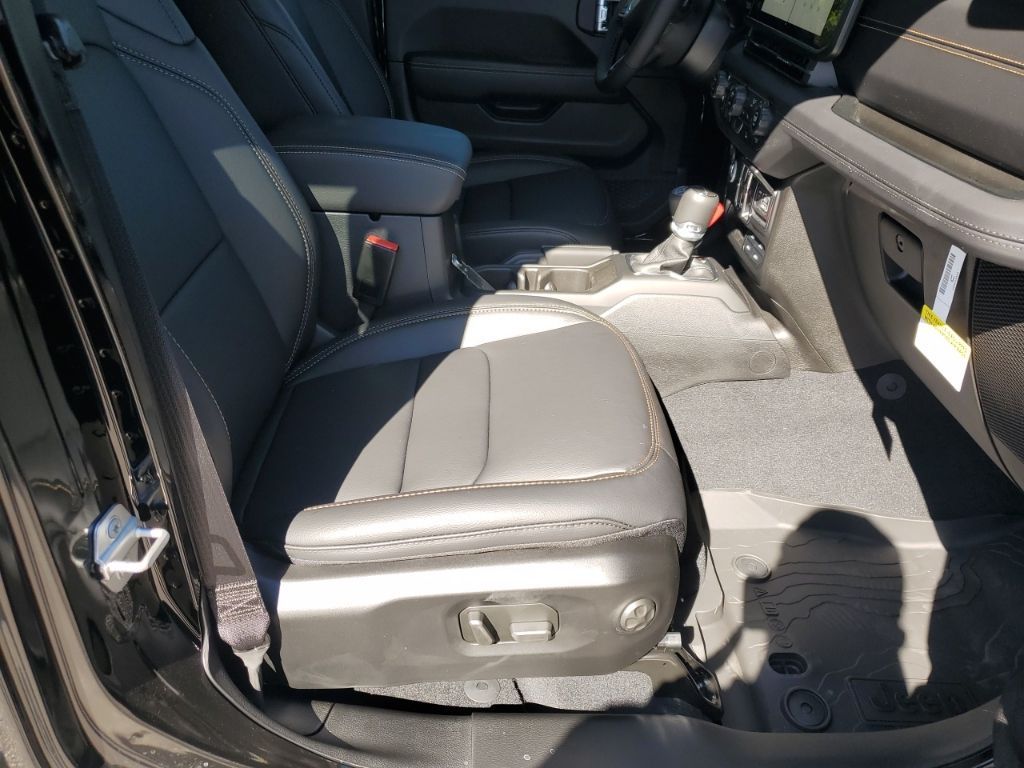 New Car 2025 Jeep Gladiator  For Sale Under $50,000 In Austin, Texas