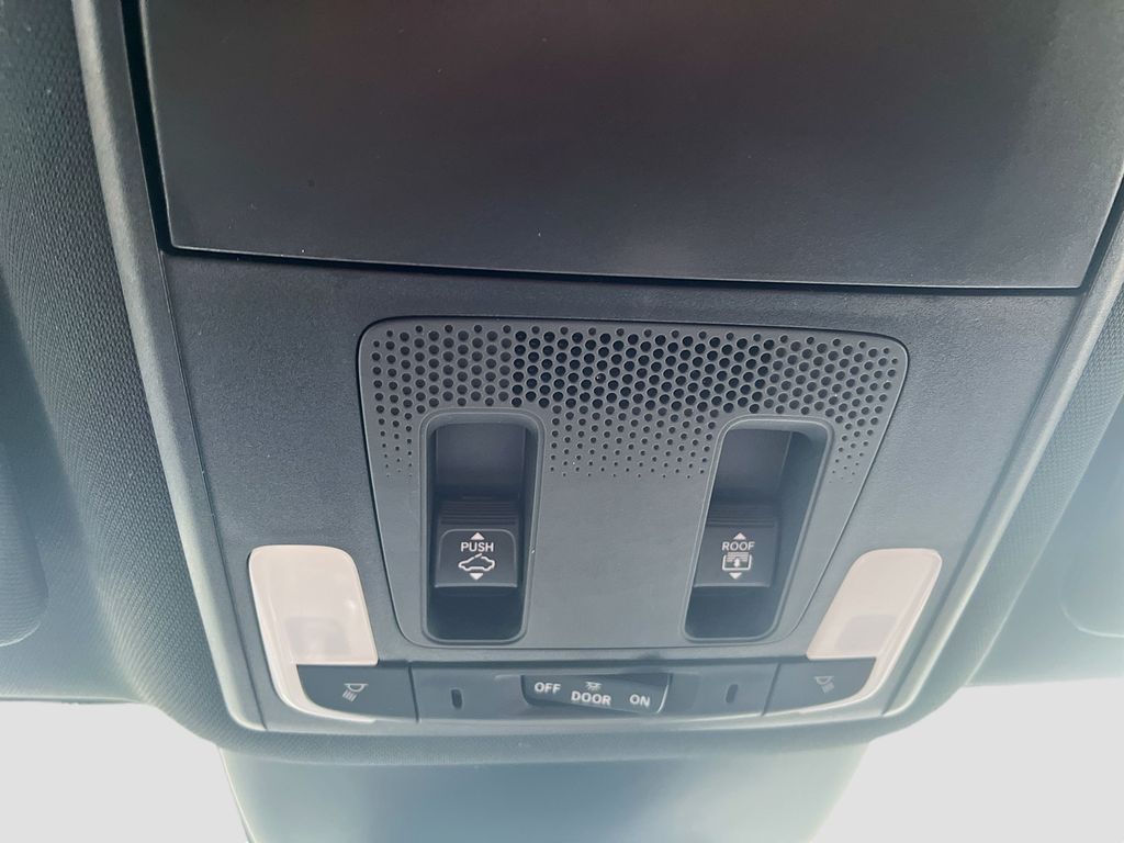 Used 2025 Gray Honda Black Edition image 23