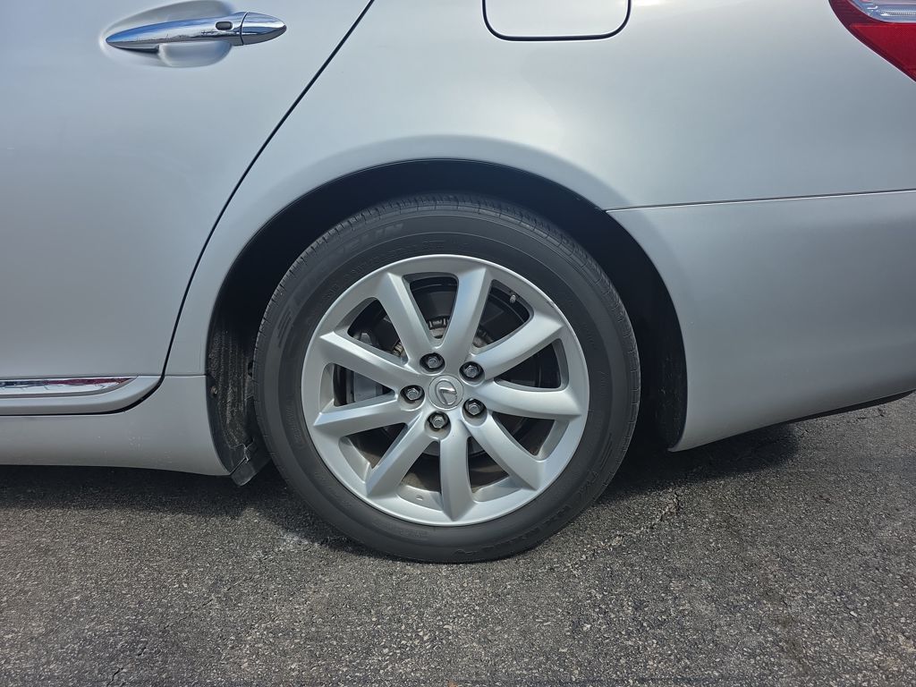 Used 2009  Lexus 460 image 15