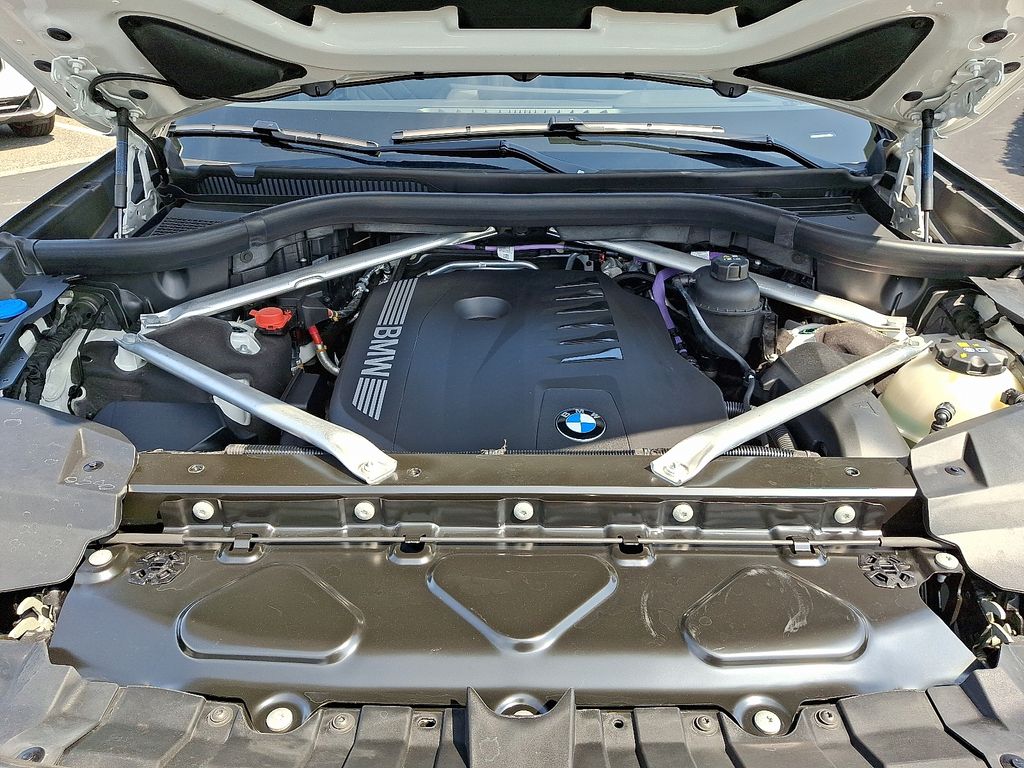 Thumbnail: 2024 BMW X7 - 31