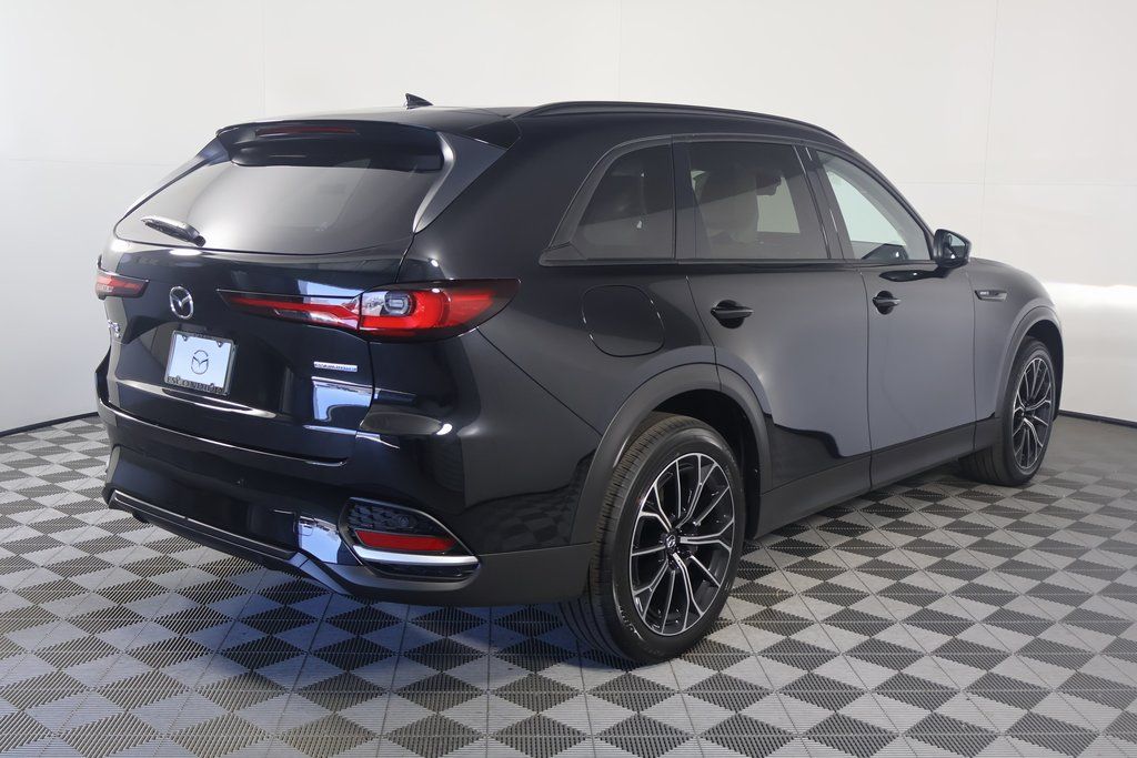 Thumbnail: 2025 Mazda CX-70 - 2