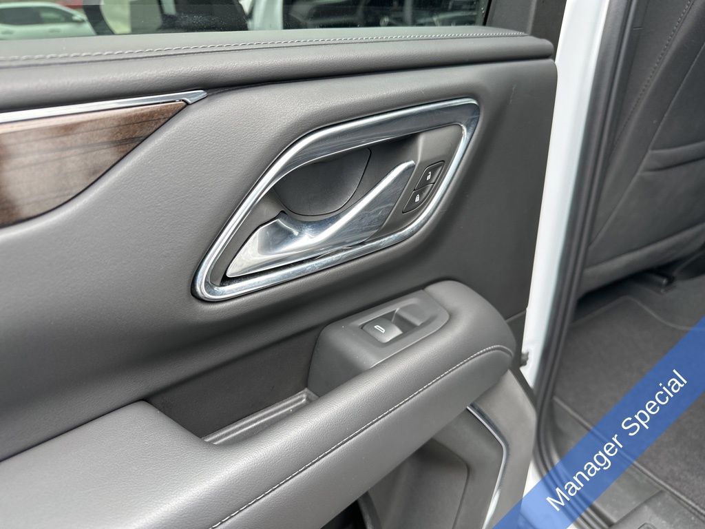 2024 GMC Yukon SLE photo