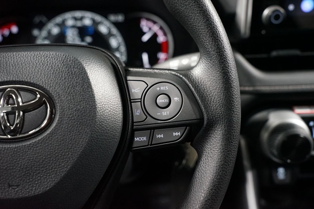 Thumbnail: 2025 Toyota RAV4 - 13