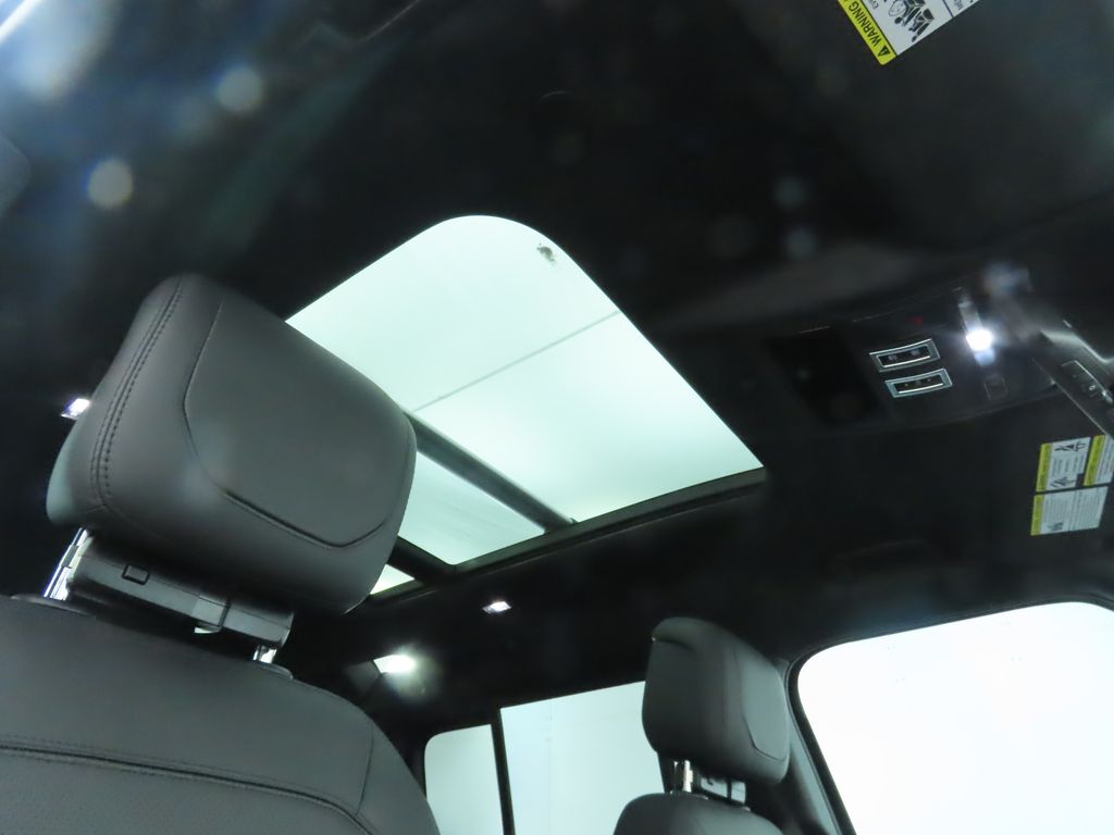 2024 Land Rover Defender 110 19