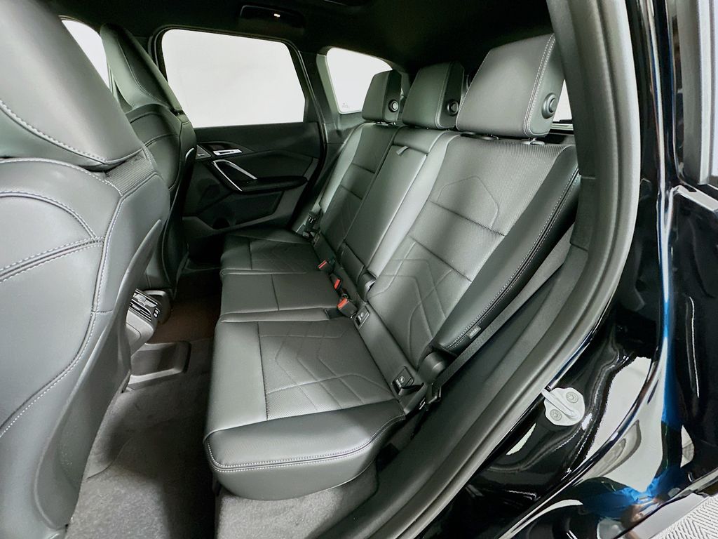 Thumbnail: 2026 BMW X1 - 17