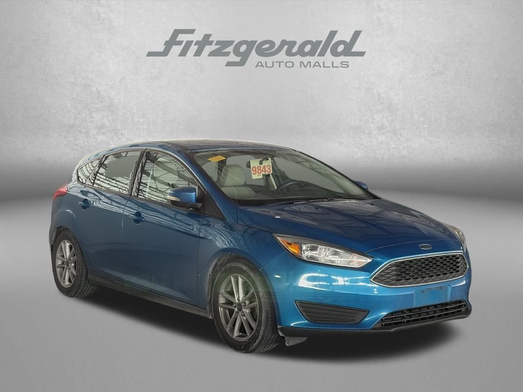 2016 Ford Focus SE Hatchback