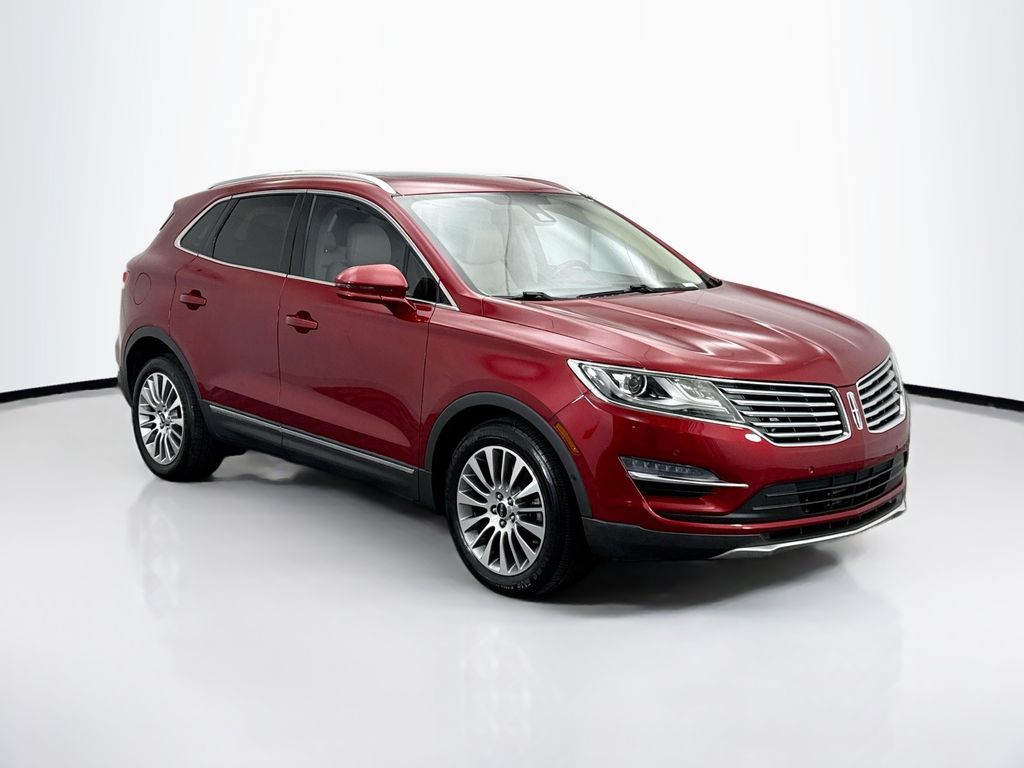 Thumbnail: 2017 Lincoln MKC - 3
