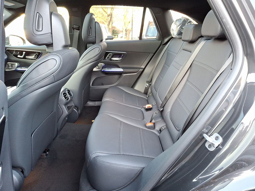 Thumbnail: 2026 Mercedes-Benz GLC - 6