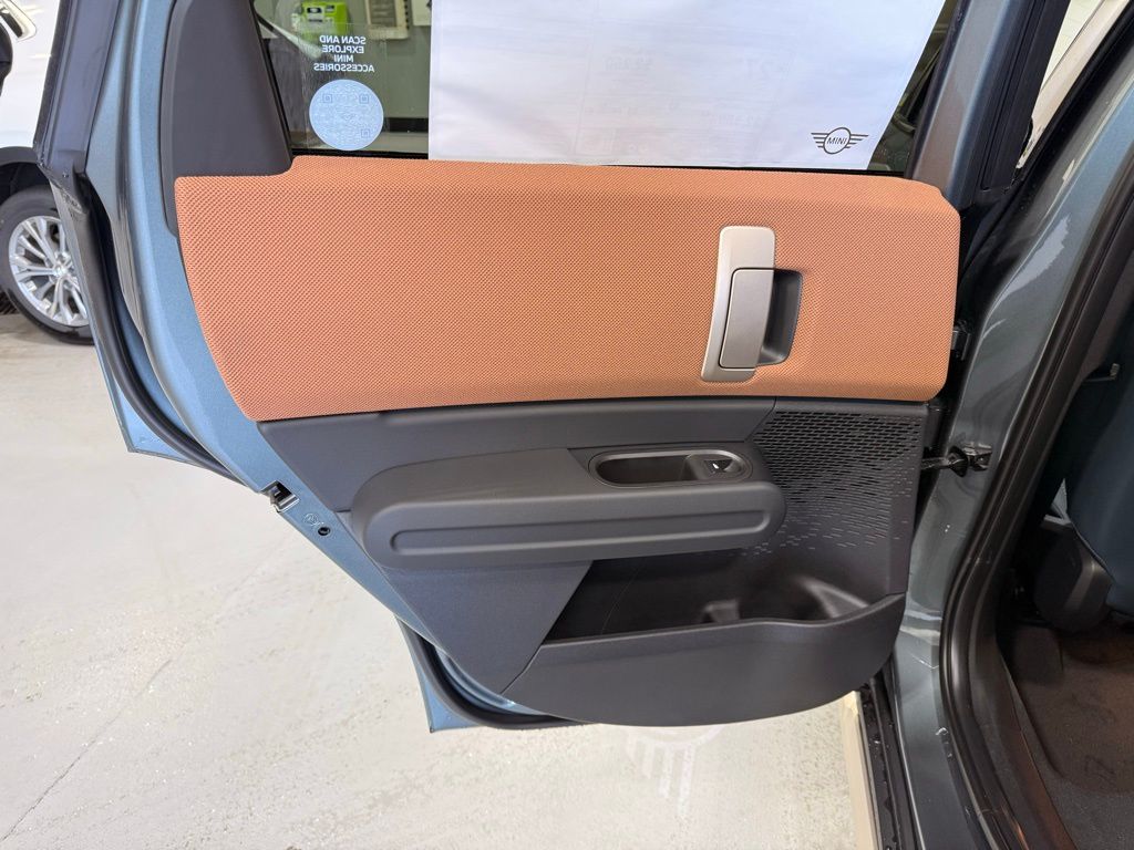 Thumbnail: 2025 MINI Cooper Countryman - 19