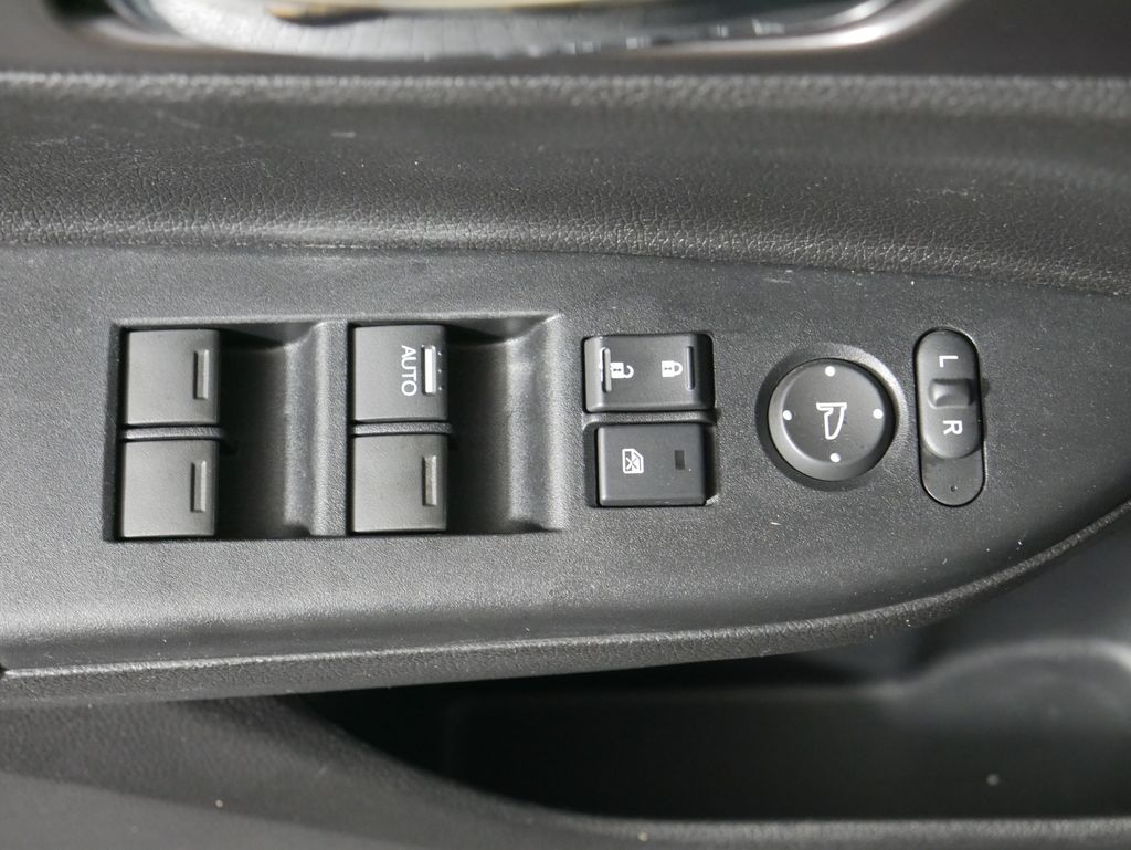Thumbnail: 2014 Honda Accord - 28