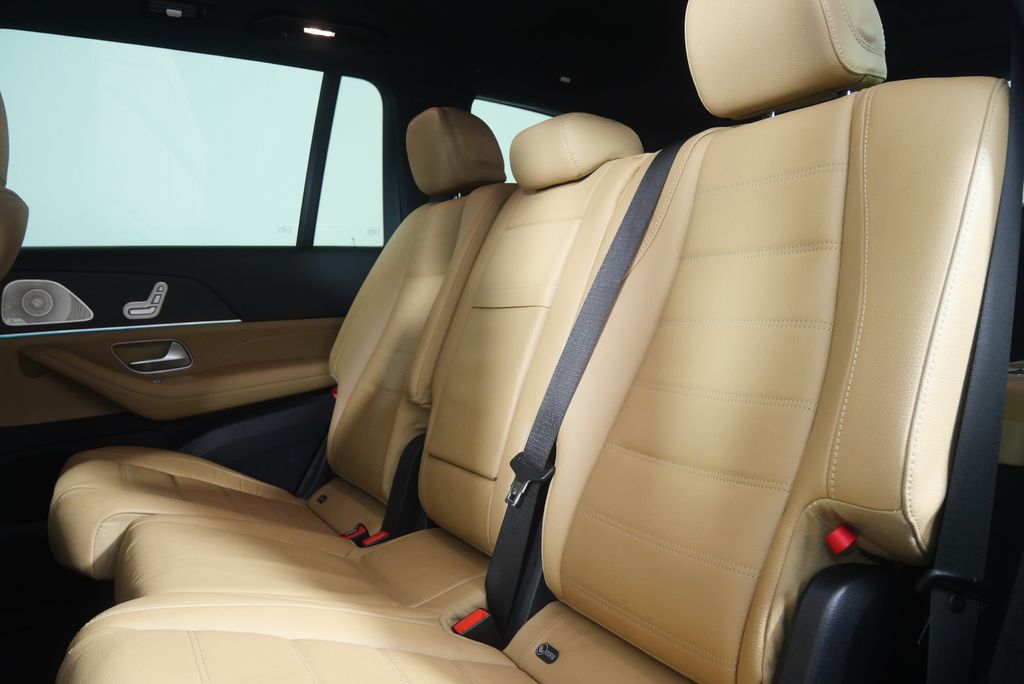 Thumbnail: 2024 Mercedes-Benz GLS - 16