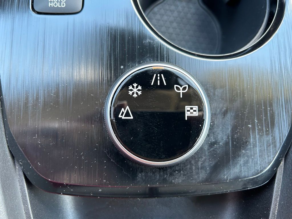 Thumbnail: 2022 Nissan Rogue - 27