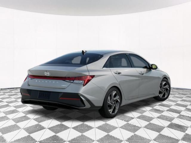 2025 Hyundai Elantra Limited 4