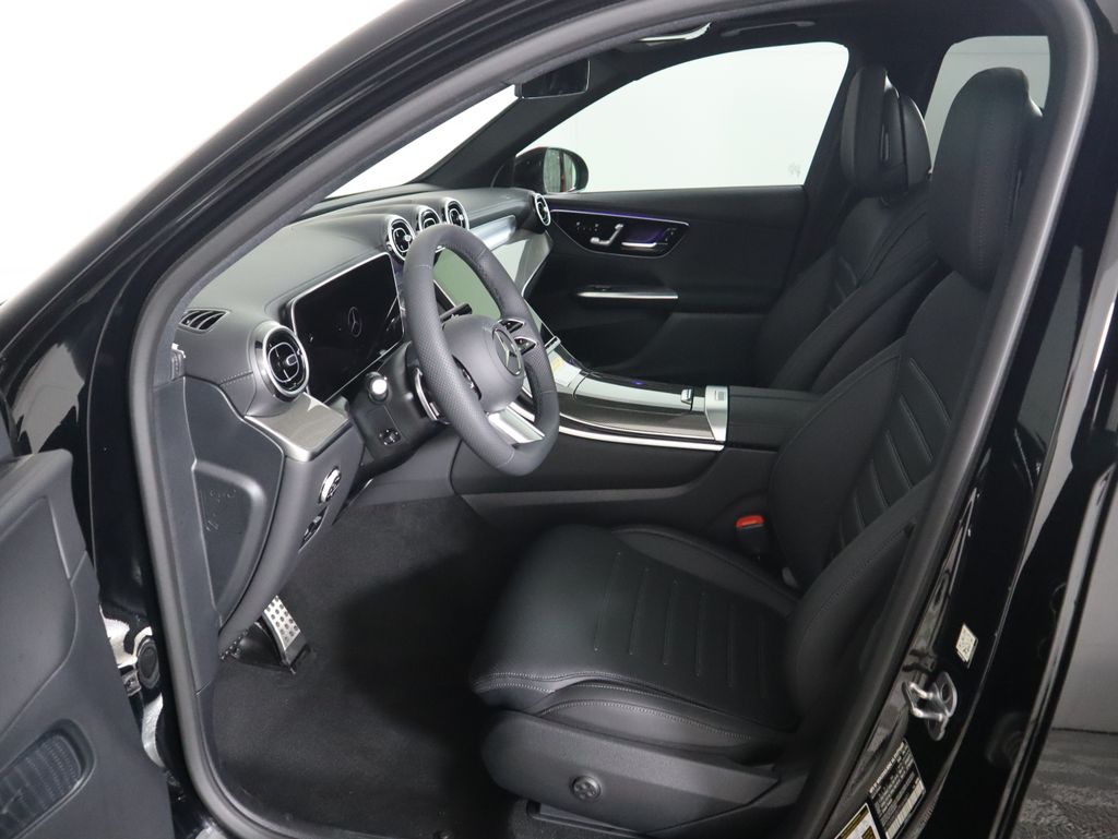 Thumbnail: 2026 Mercedes-Benz GLC - 20