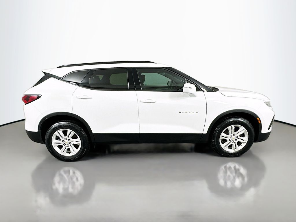 Thumbnail: 2022 Chevrolet Blazer - 4