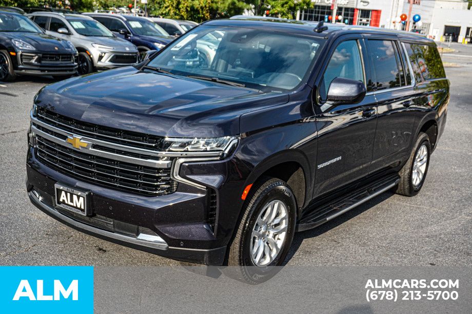 2024 Chevrolet Suburban LT photo 14