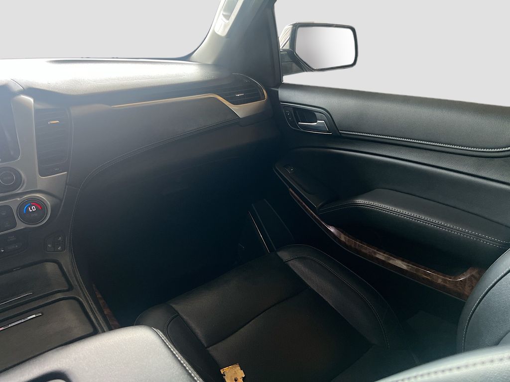 Used 2019 Silver Chevrolet Premier image 25