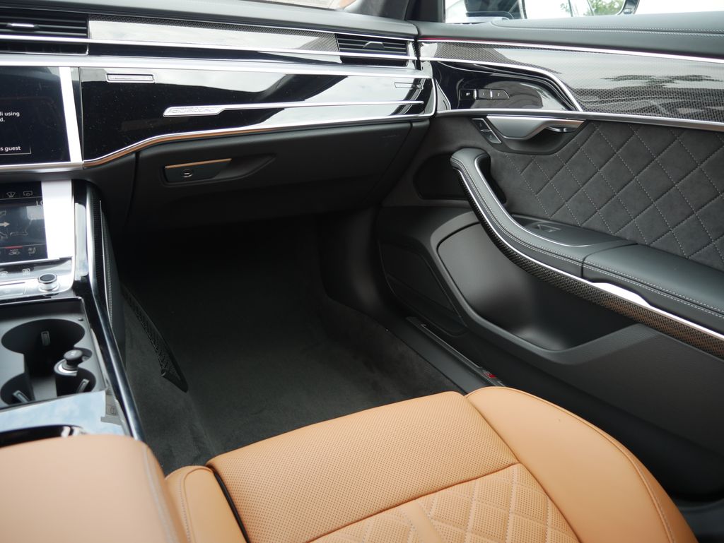Thumbnail: 2026 Audi S8 - 25