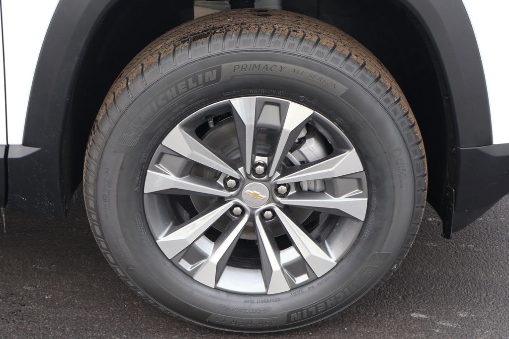 Thumbnail: 2026 Chevrolet Equinox - 11