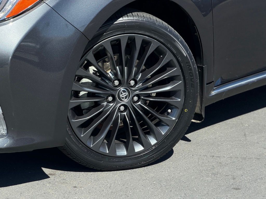Used 2016 Toyota Avalon Sedan
