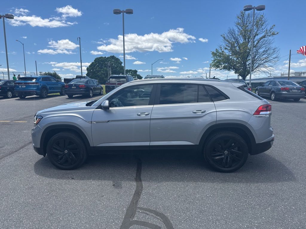 2023 Volkswagen Atlas Cross Sport 2.0T SE w/Technology Silver at Subaru and VW of Moon Township