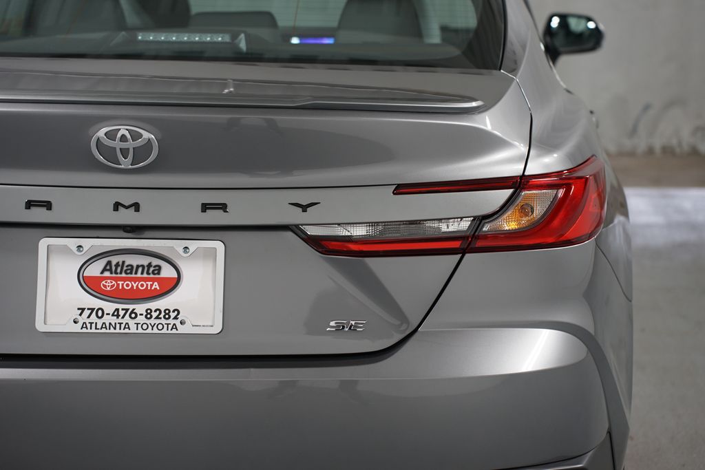 Thumbnail: 2025 Toyota Camry - 10