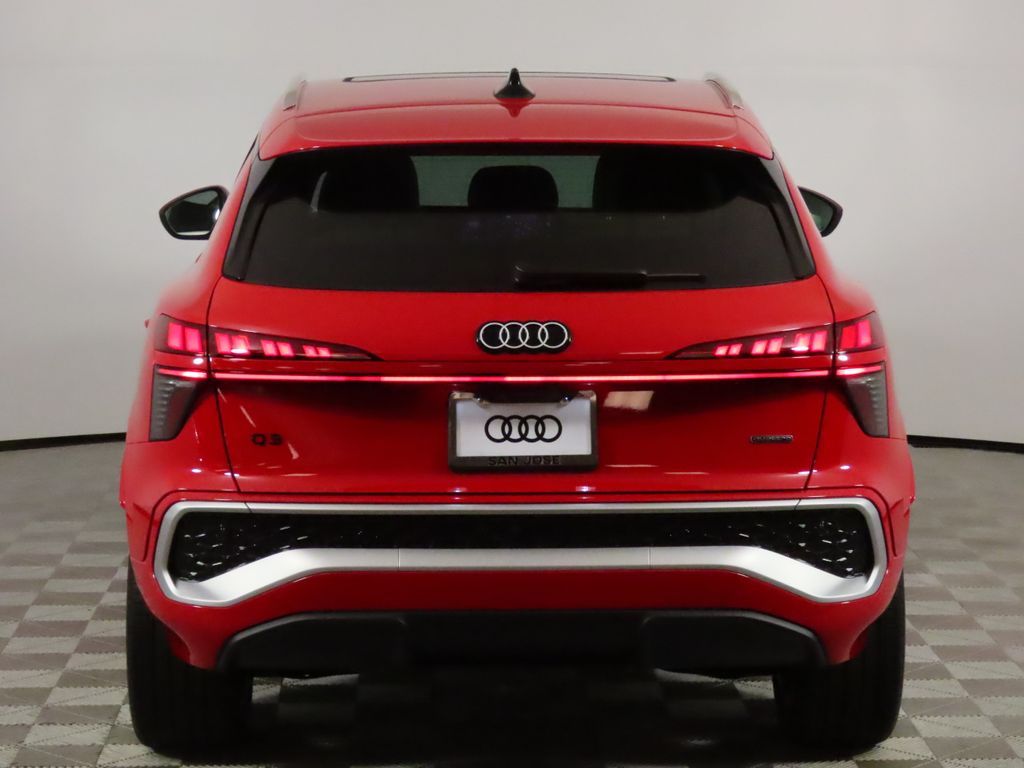 Thumbnail: 2026 Audi Q3 - 4