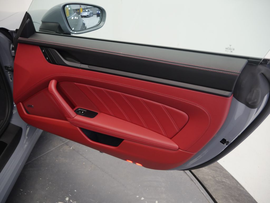 Thumbnail: 2024 Porsche 911 - 19