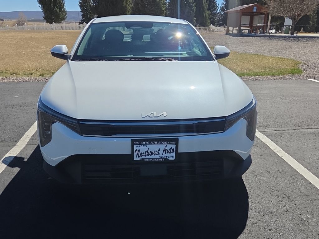 2025 Kia K4 LXS FWD