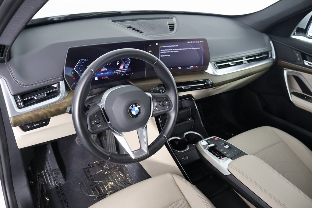 Thumbnail: 2023 BMW X1 - 7