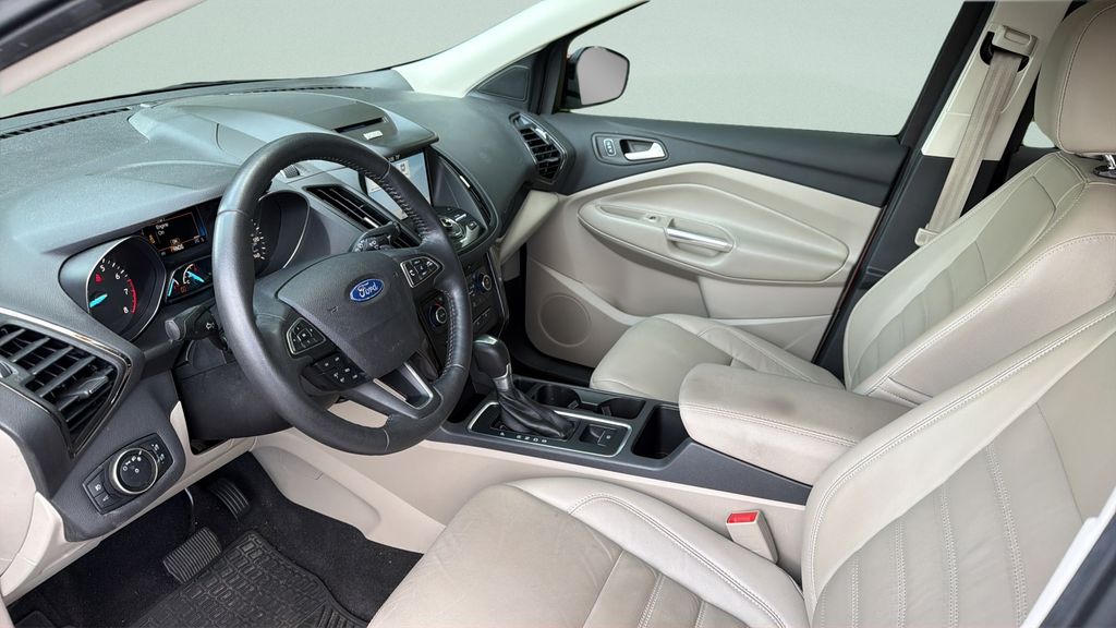 Used 2017 Red Ford Titanium image 29