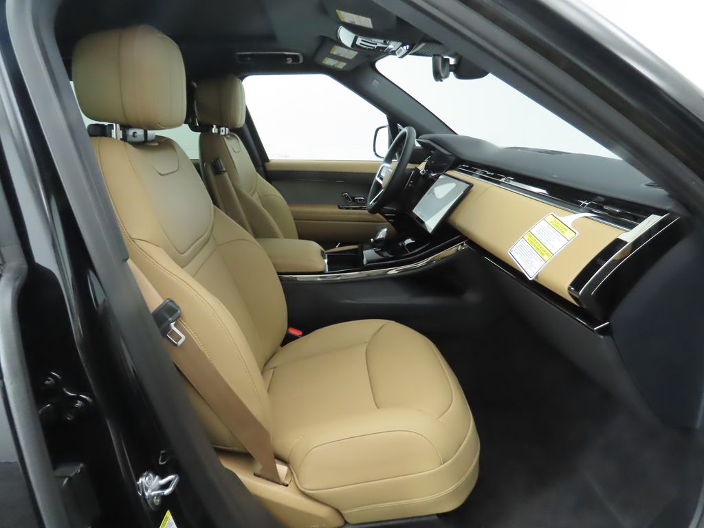 2025 Land Rover Range Rover Sport SE 22