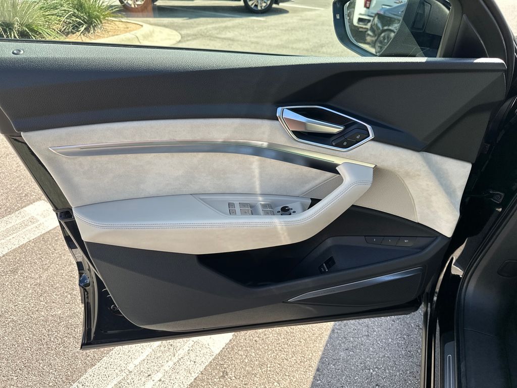 Used Car 2021 Audi E-tron  Prestige For Sale Under $35,000 In Austin, Texas