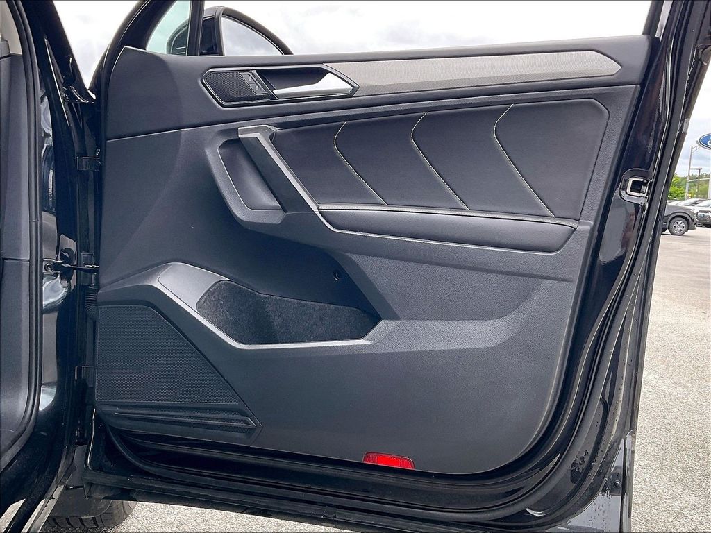 2024 Volkswagen Tiguan — photo 11