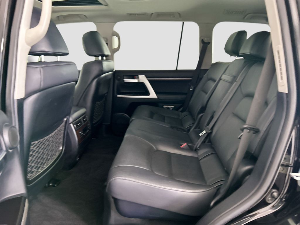 Thumbnail: 2019 Toyota Land Cruiser - 20
