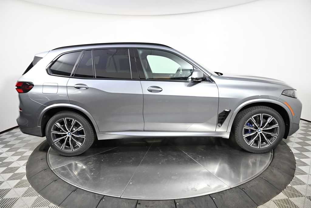 Thumbnail: 2026 BMW X5 - 6