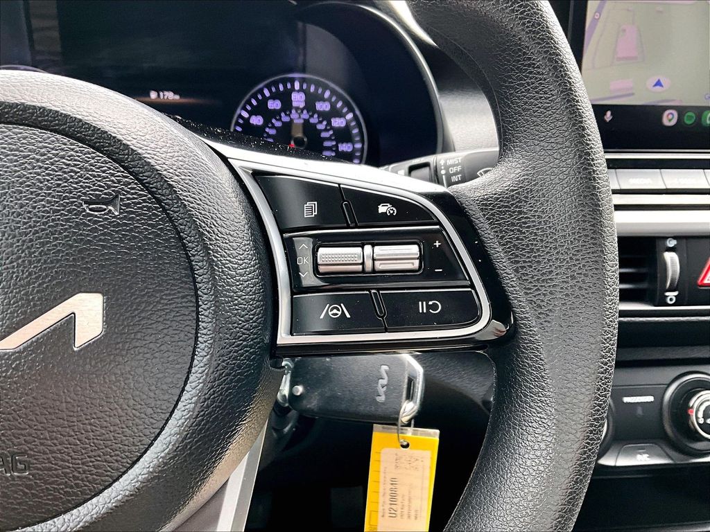 2024 Kia Forte — photo 23
